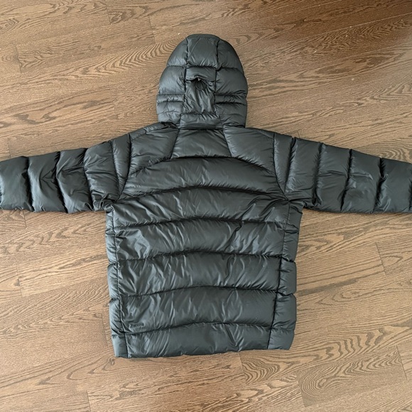 Black Patagonia Fitz Roy Down Hoody - Men’s L - Picture 7 of 9